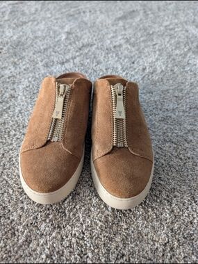 FRYE Tan Suede Lena Zip Mule Sneaker Slip On Shoes Pristine EUC MSRP $168 9.5